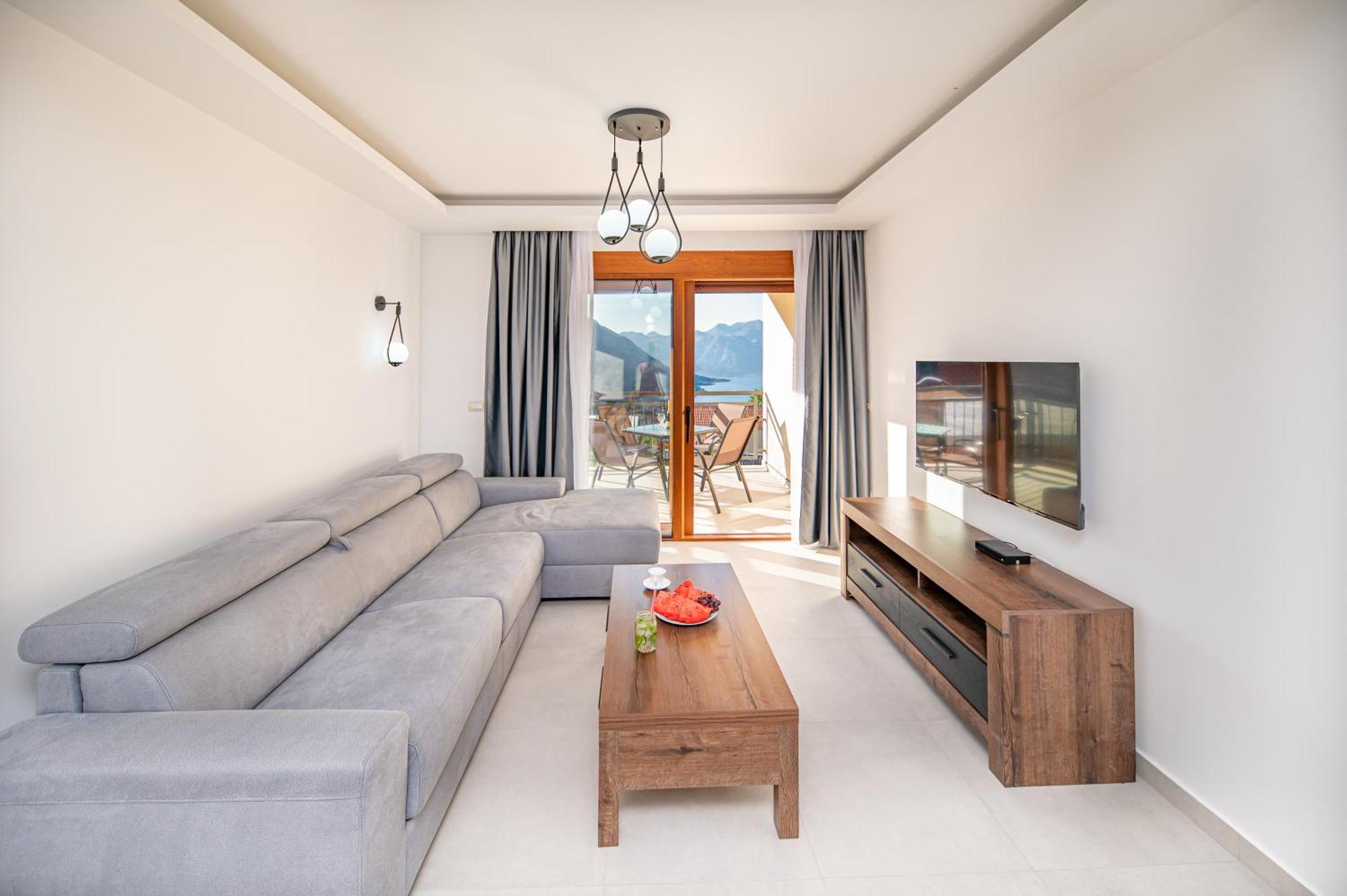 Red Hill Apartment Kotor Bagian luar foto