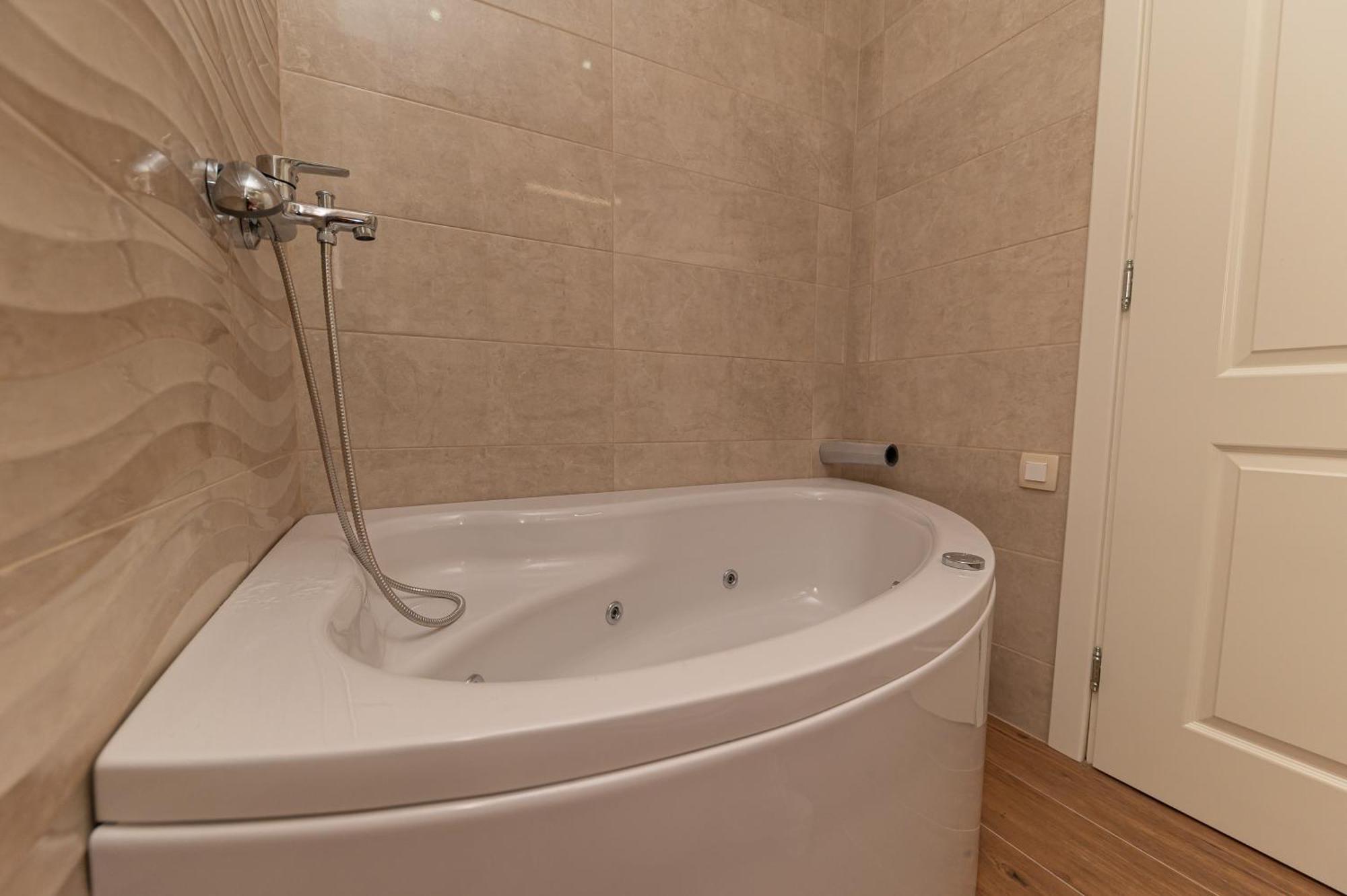 Red Hill Apartment Kotor Bagian luar foto