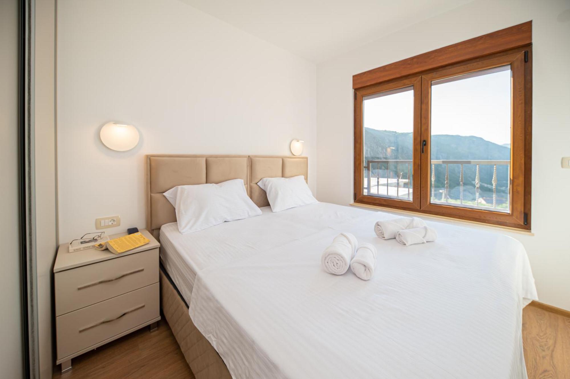 Red Hill Apartment Kotor Bagian luar foto