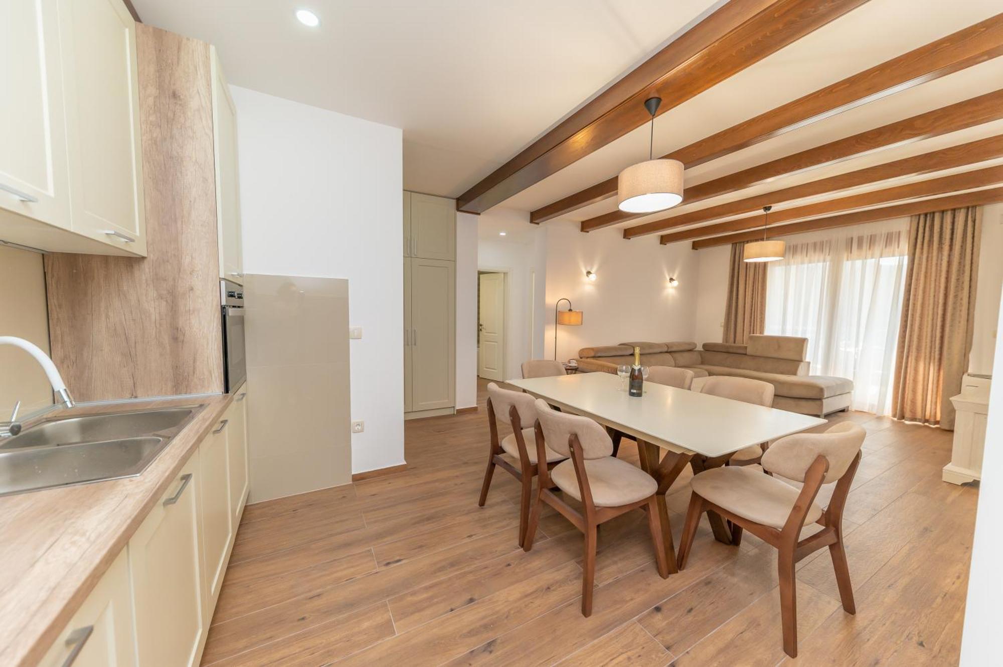 Red Hill Apartment Kotor Bagian luar foto