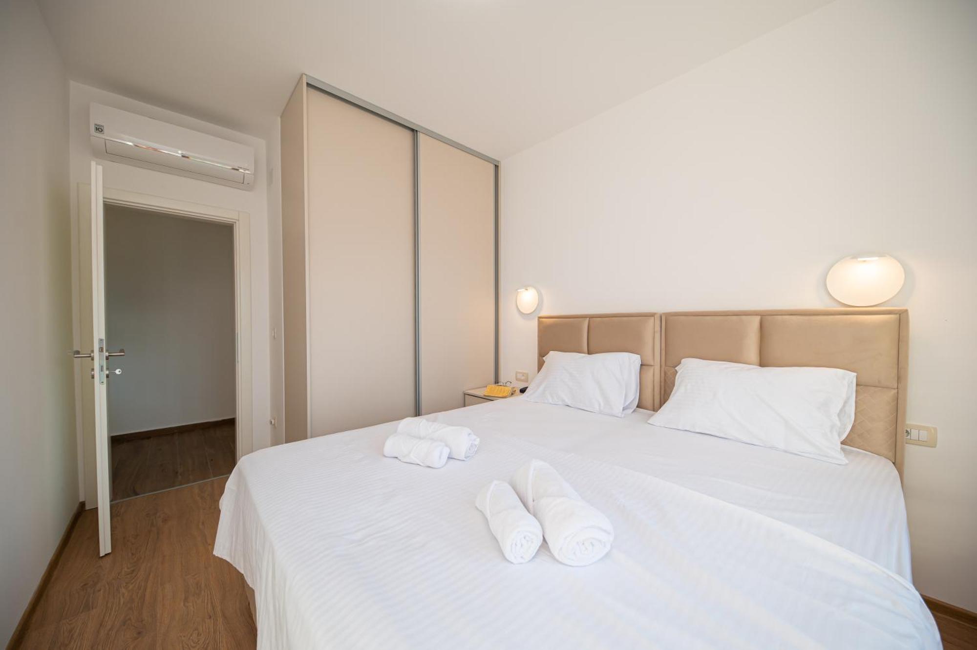 Red Hill Apartment Kotor Bagian luar foto