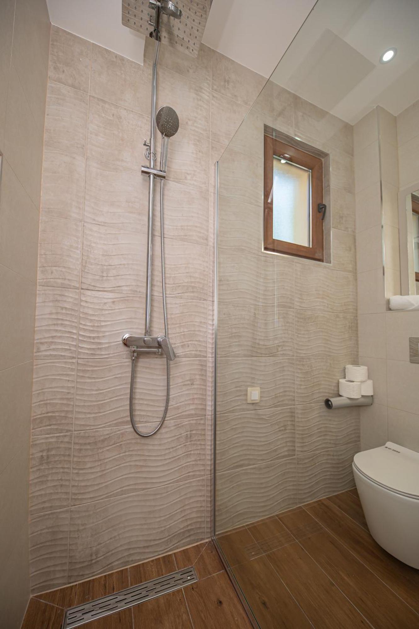 Red Hill Apartment Kotor Bagian luar foto