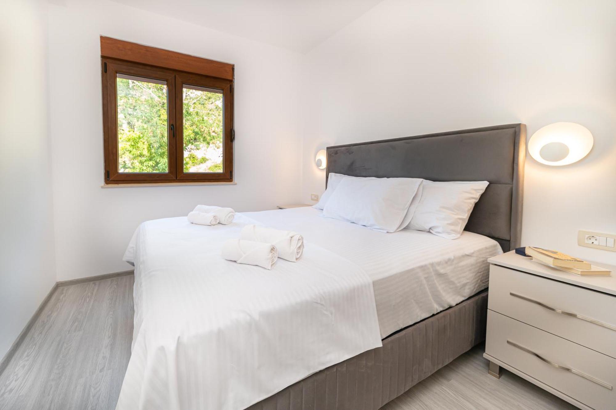 Red Hill Apartment Kotor Bagian luar foto